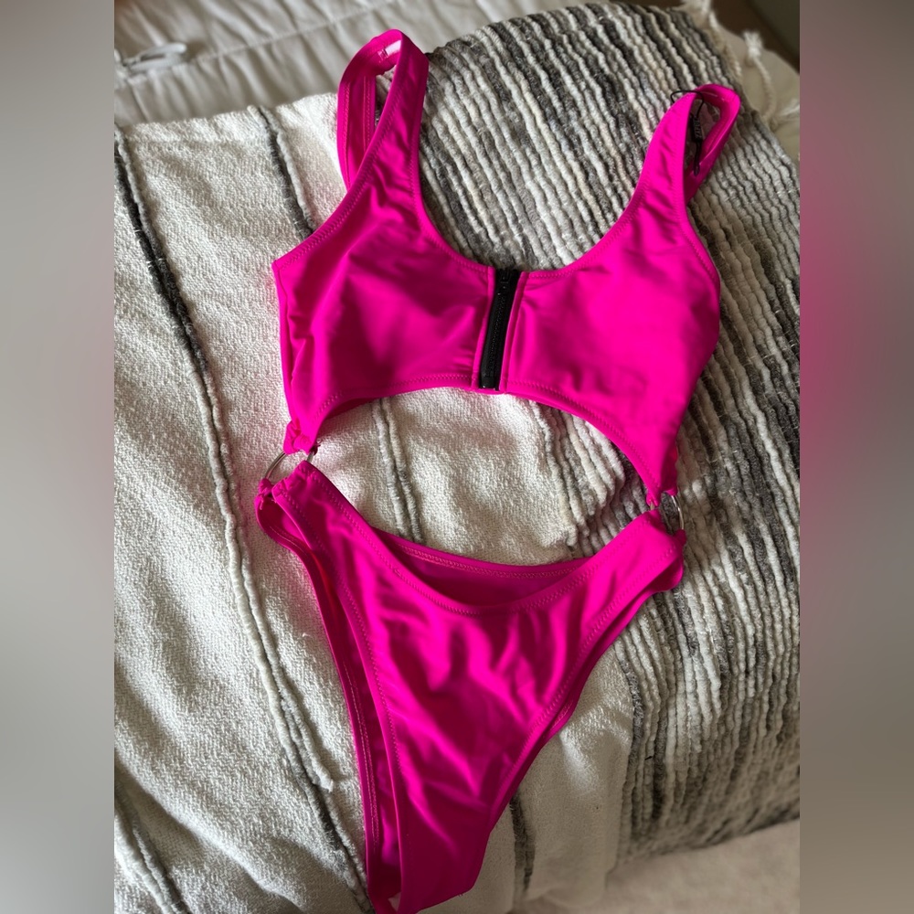 One piece sexy bikini